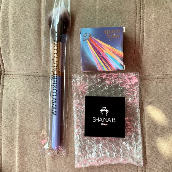 Package: brush/ blush/ highlighter - Picture 2 of 5